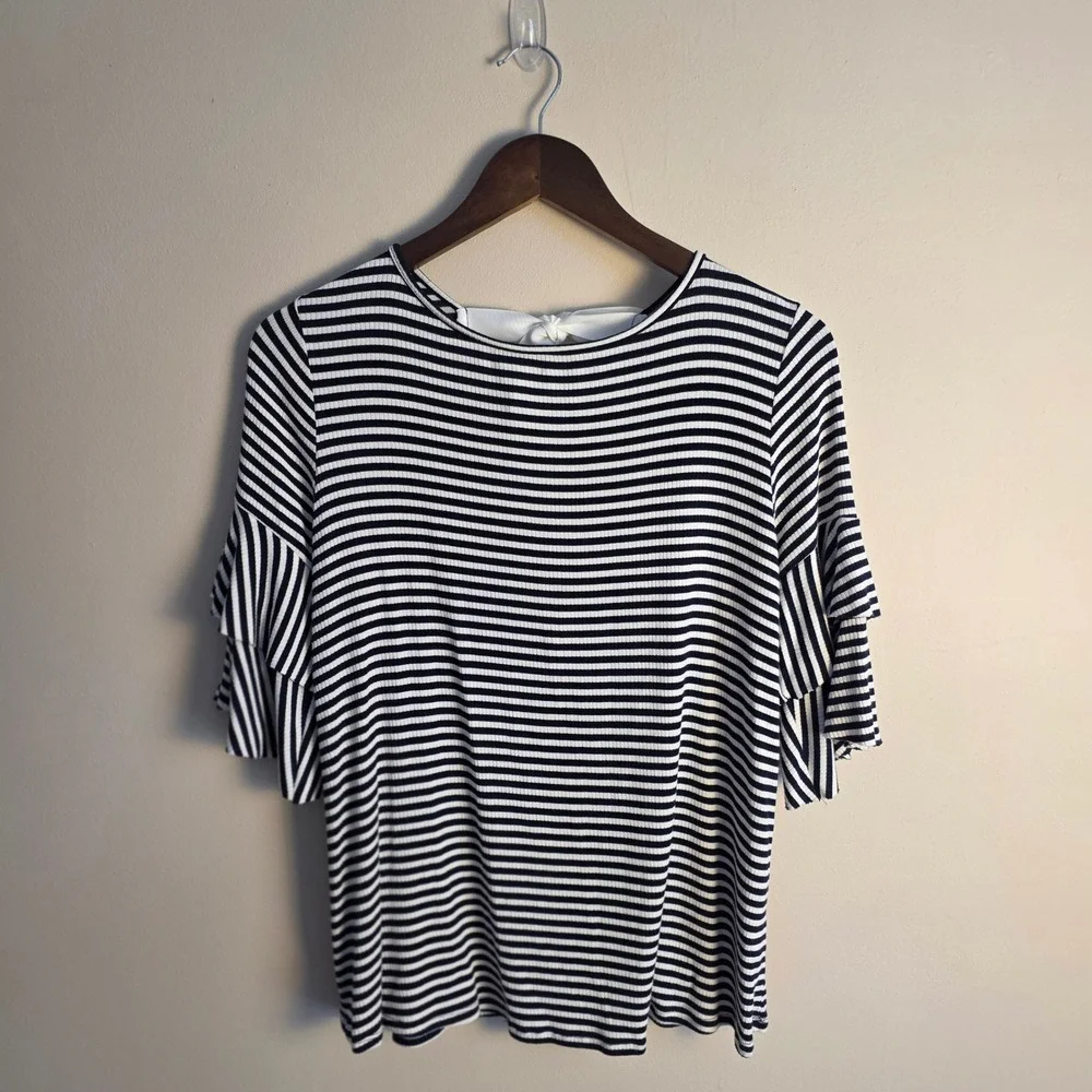 Blu‎ Pepper Ruffle Sleeve Top Womens Large Navy White Striped Bow Back Ribbed